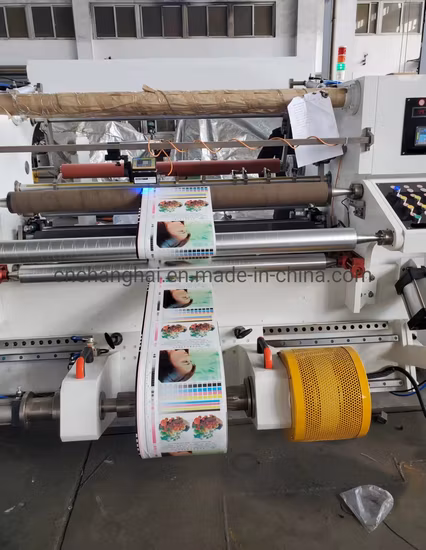 Machine de refendage et de rembobinage à grande vitesse pour rouleaux géants dans un emballage flexible Découpeuse d'étiquettes adhésives en papier BOPP Pet CPP