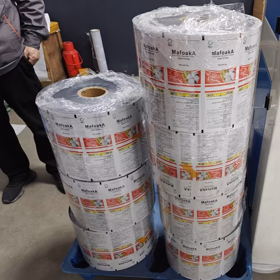 Rebobineuse-découpeuse de film d'emballage flexible